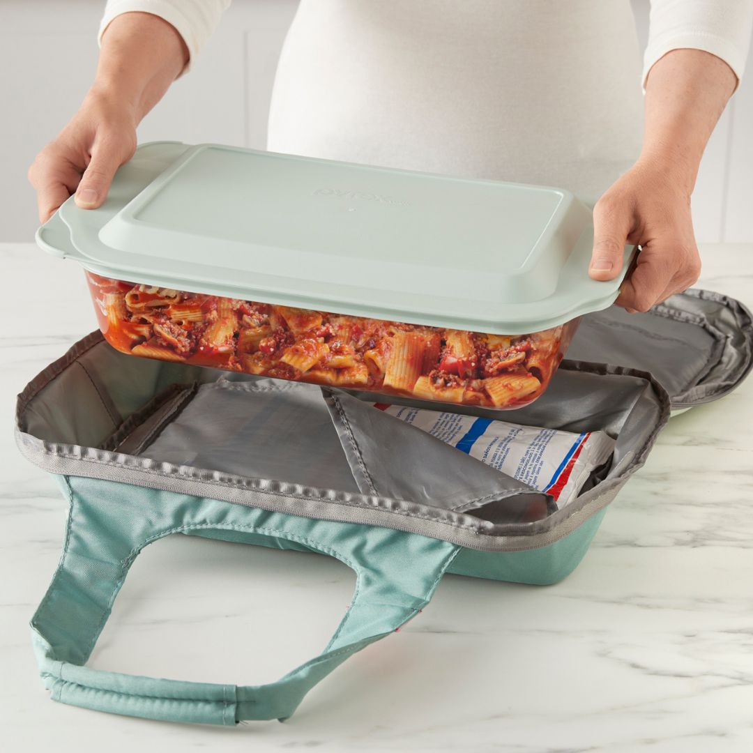 Pyrex? Deep Portable 4-piece Glass Baking Dish Set Portable Set. Green Sage Lid - Image 3